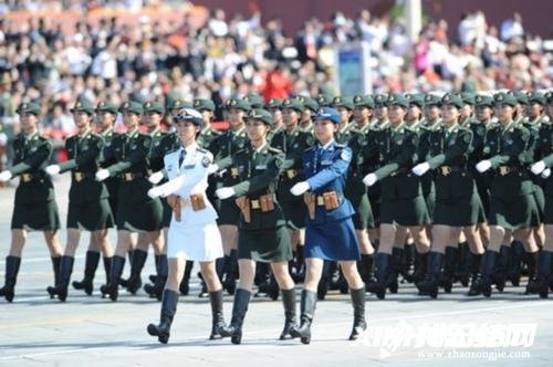 中學(xué)生建國(guó)70周年閱兵觀后感